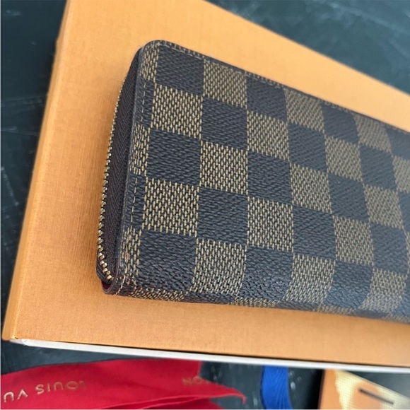 ⭐️SOLD⭐️Louis Vuitton Clemence Wallet - Picture 6 of 17